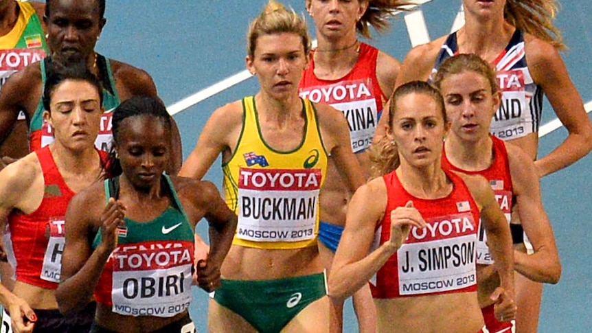 Zoe Buckman runs with the pack during the women's 1500 metres final.