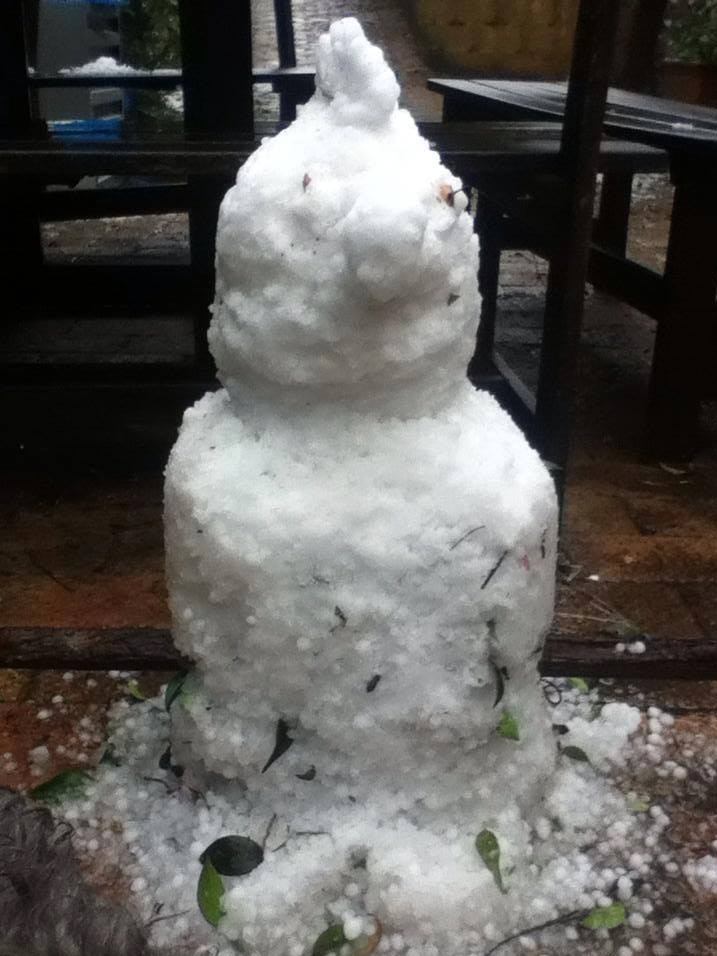 Snowman in Lawson, Blue Mountains after Sydney hailstorm.