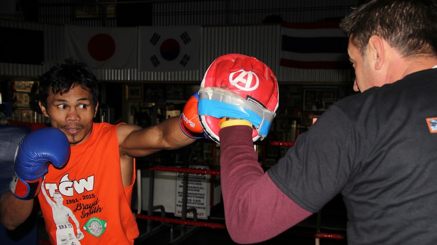 Jack Asis and coach Brendon Smith prepare for fight against international boxing star Malcolm Klassen.