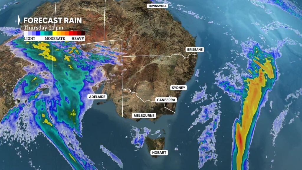 Synoptic maps showing twin rainbands deliver widespread rainfall across southern Australia