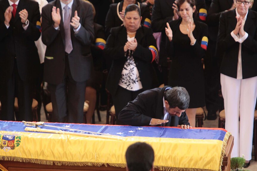 Ahmadinejad pays tribute to Hugo Chavez