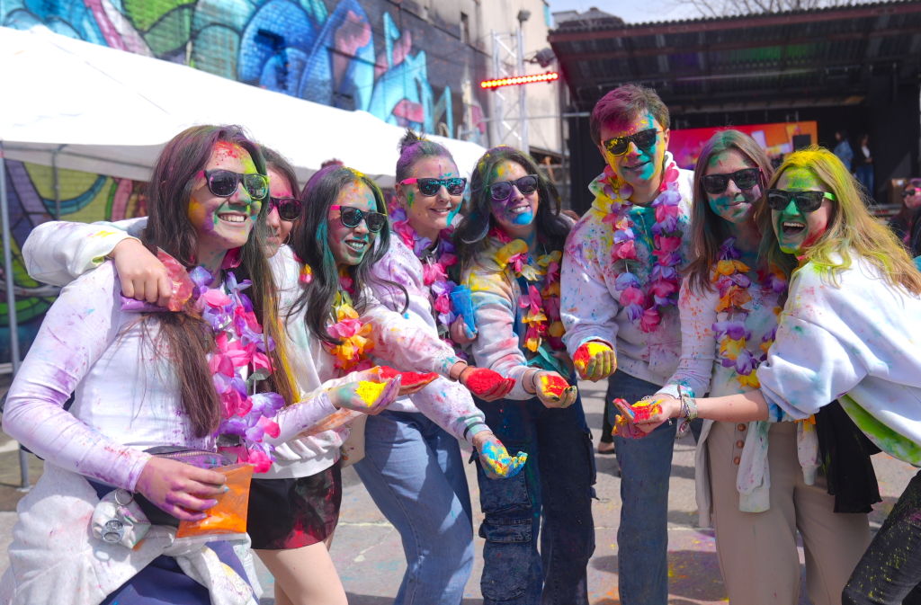 Fractures in the Indian Hindu community in New York