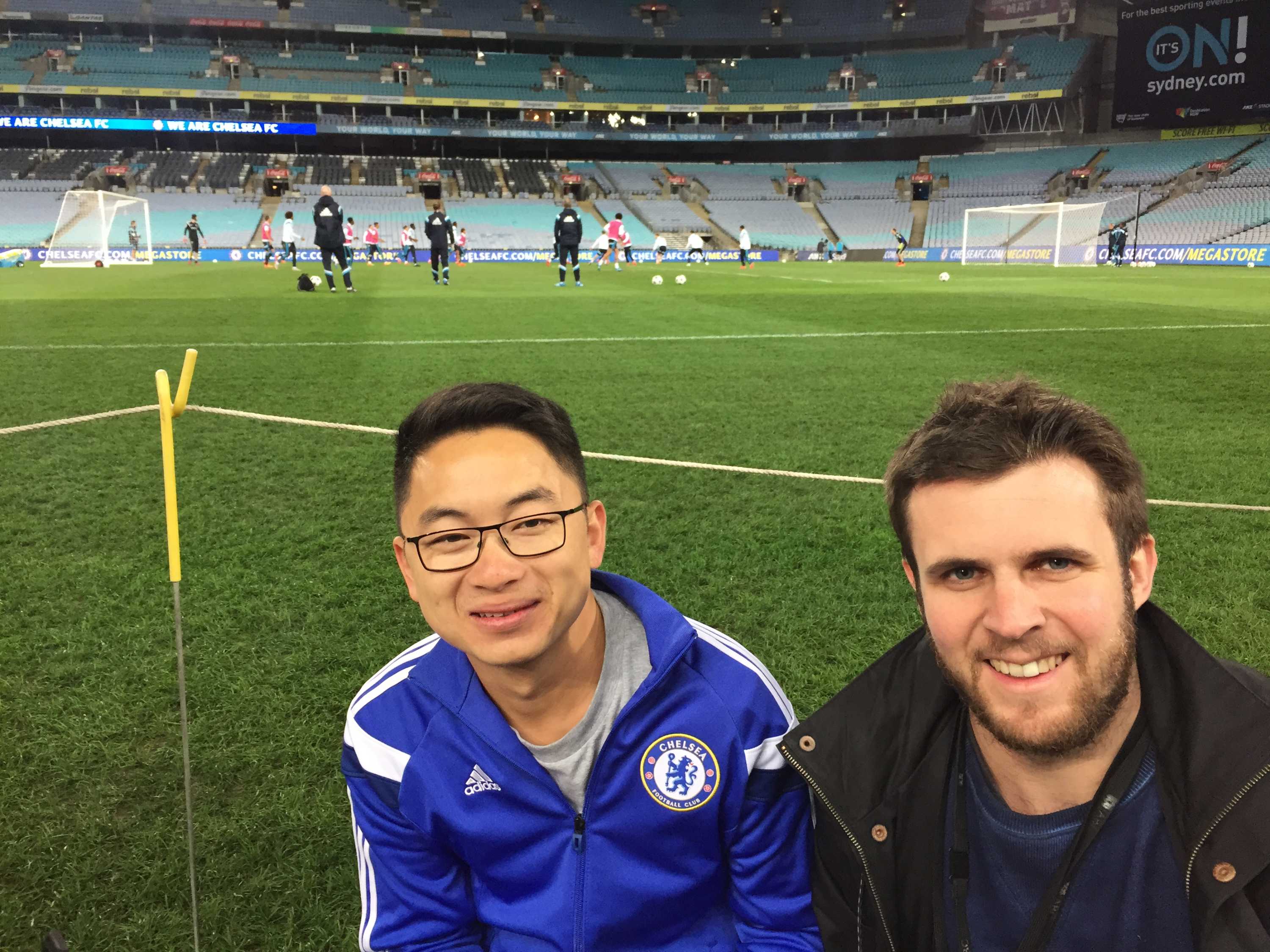 One Chelsea fan feels like Christmas has arrived early in Sydney - ABC News