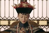 Wei Yingluo wearing traditional clothing on the set of Yanxi