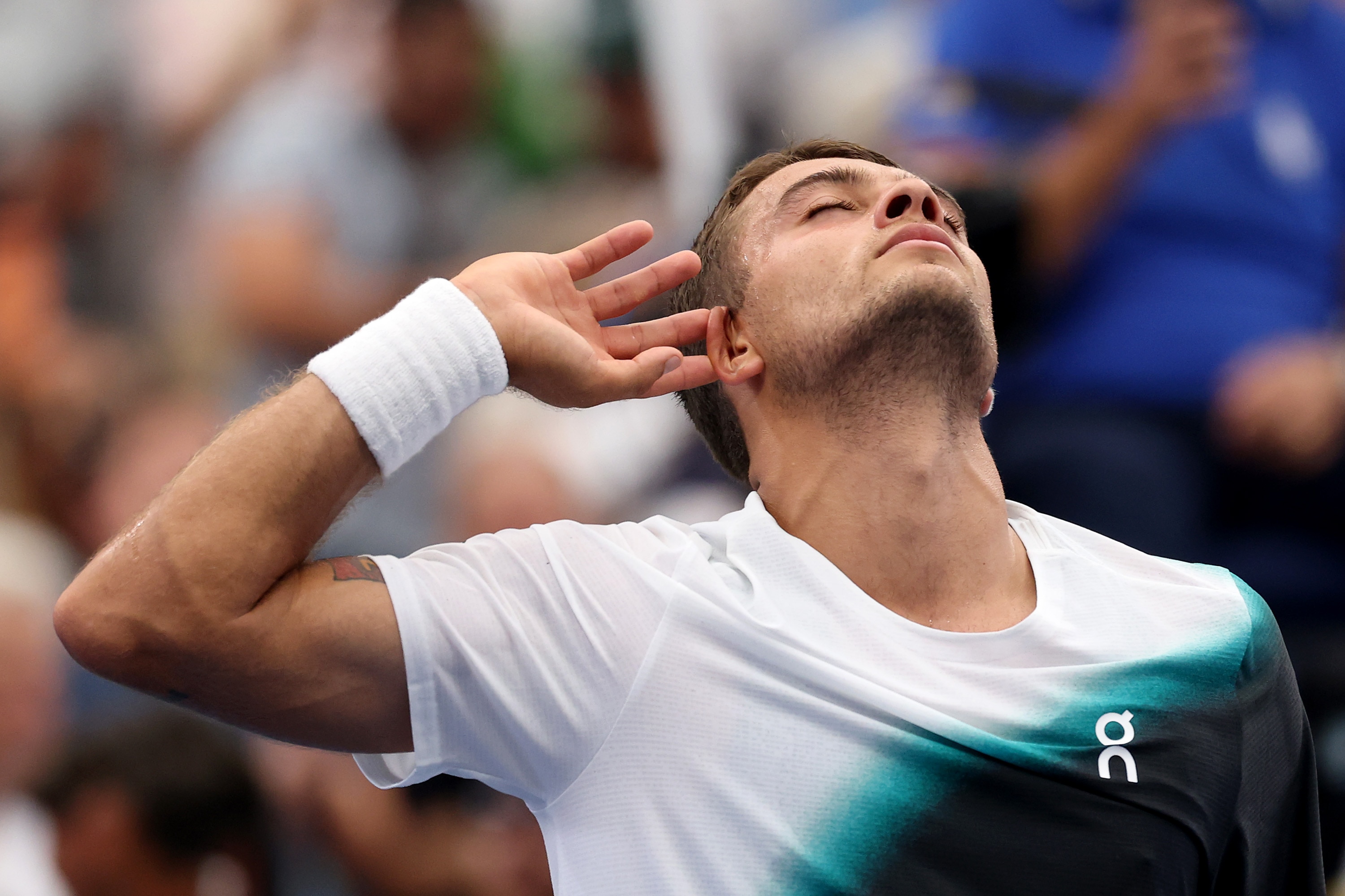 Fifth seed comes from behind to avoid another US Open boilover