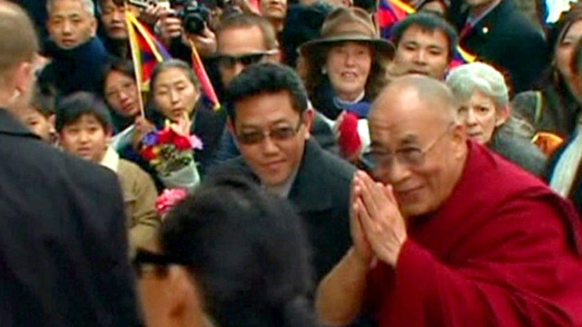 Dalai Lama arrives in US