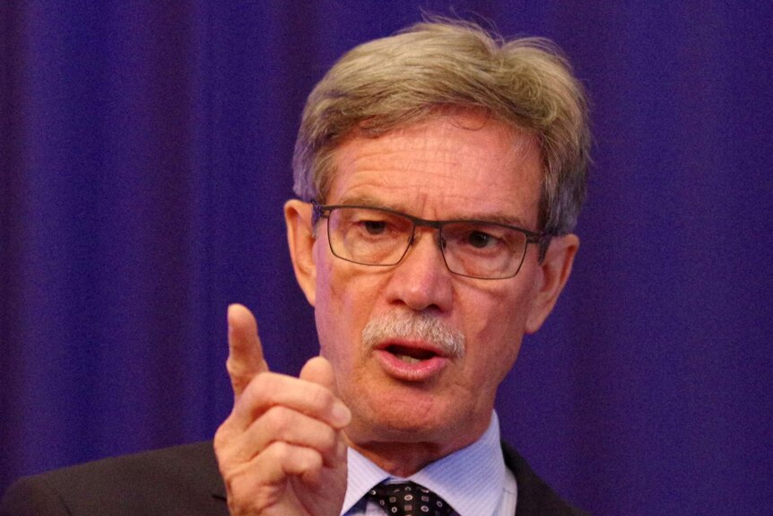 Outgoing WA Treasurer Mike Nahan at a press conference