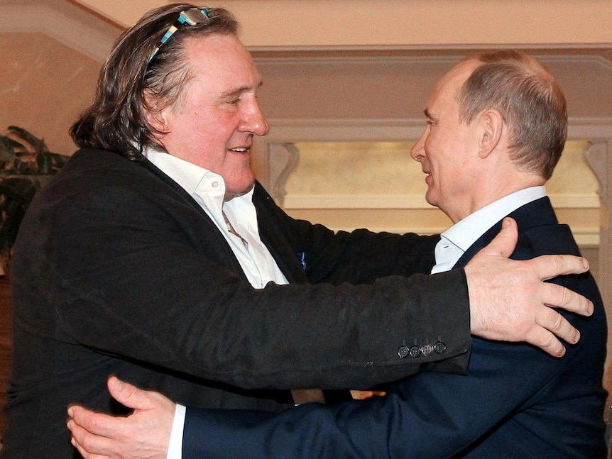 Gerard Depardieu and Vladimir Putin meet after Putin granted Depardieu Russian citizenship (AFP: Mikhail Klimentyev/Ria-Novosti)