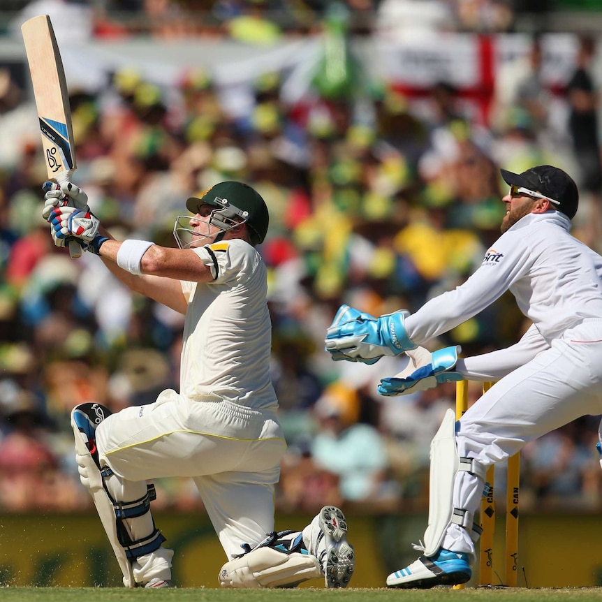 Haddin smacks Swann down the ground