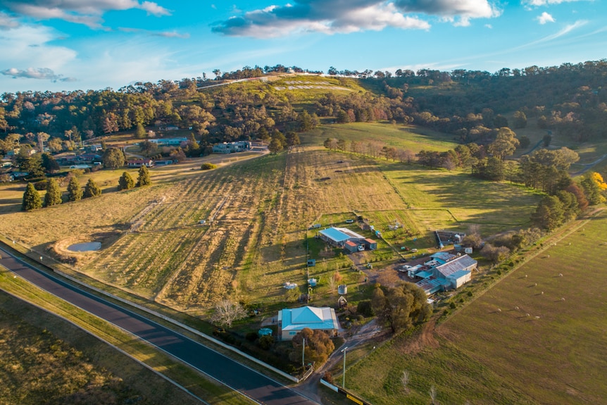 Residential houses on Mount Panorama at Bathurst.