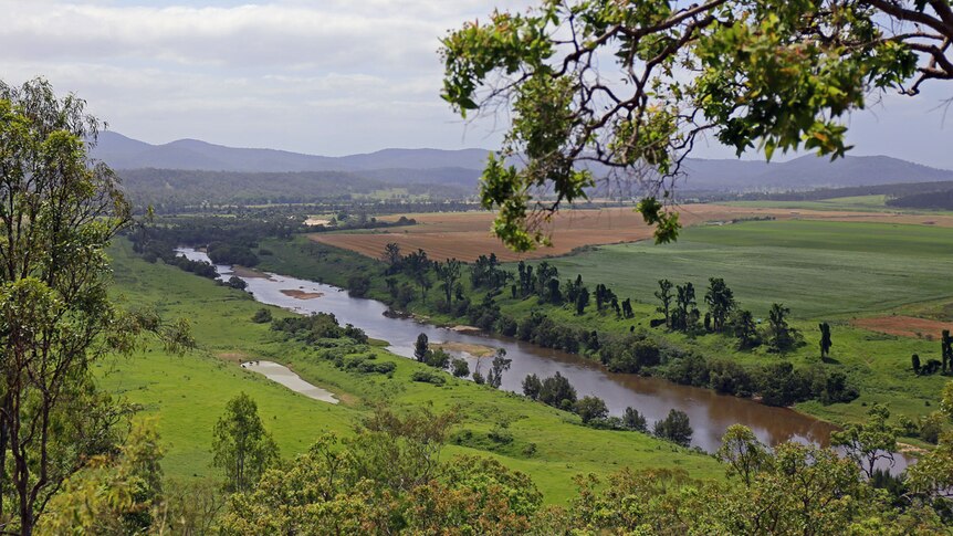 Clarence River from Balund-a