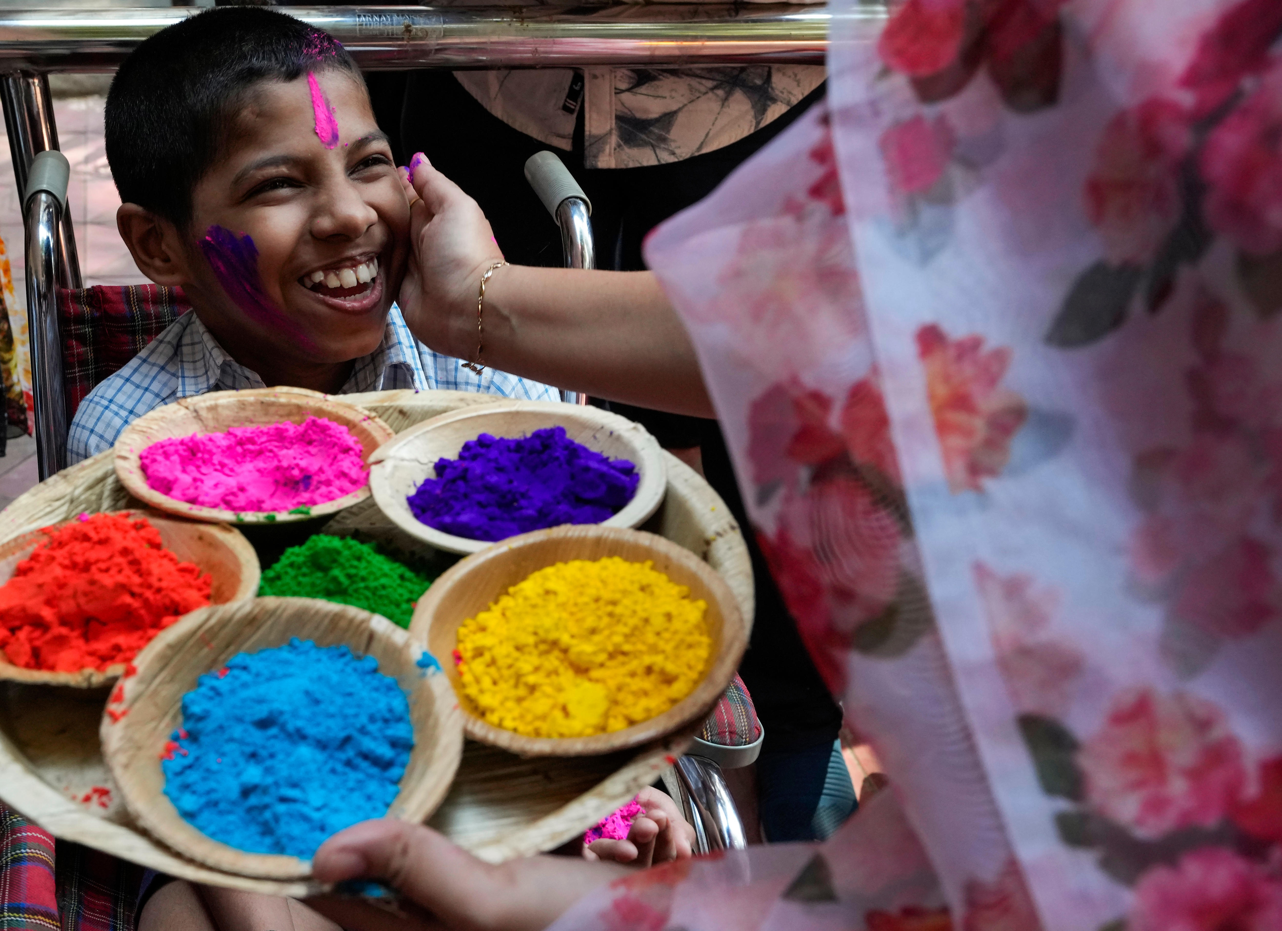 Australians gear up to celebrate Holi, the Hindu festival of colour - ABC  News