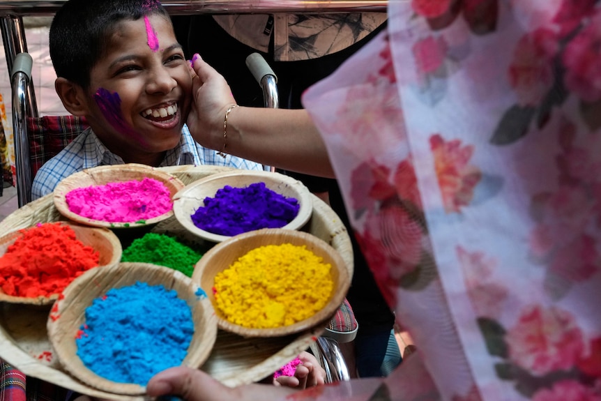 Australians gear up to celebrate Holi, the Hindu festival of colour - ABC  News