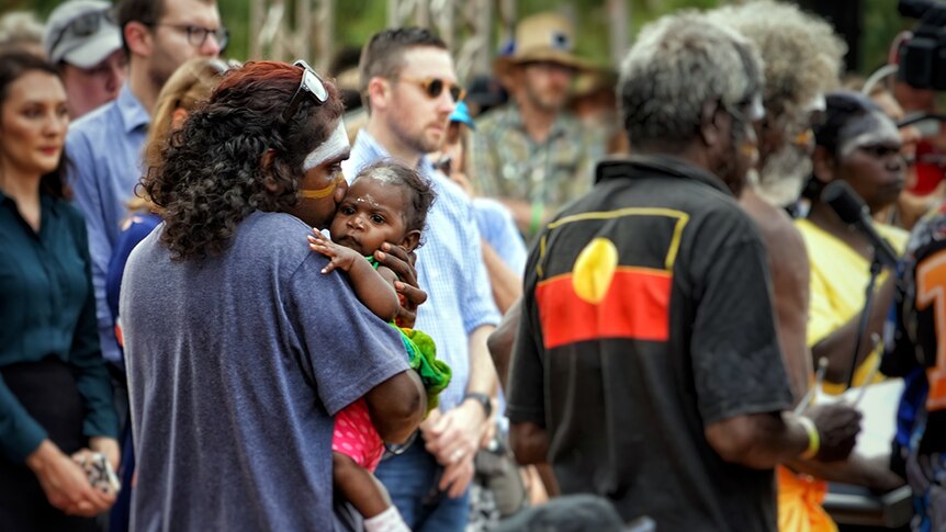 Crowds of people watch on during the opening of the 2017 Garma festival in Arnhem Land.