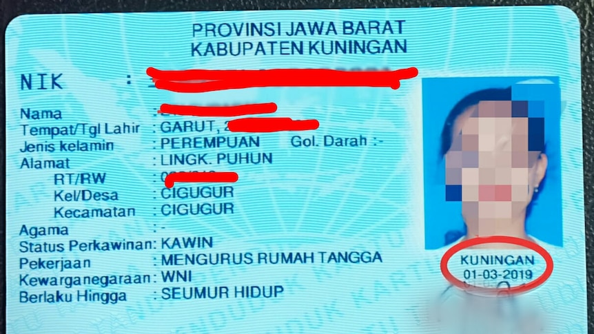 A copy of ID card of indigeneous religion adherent in West Java, Indonesia. The religion status (Agama) is blank.