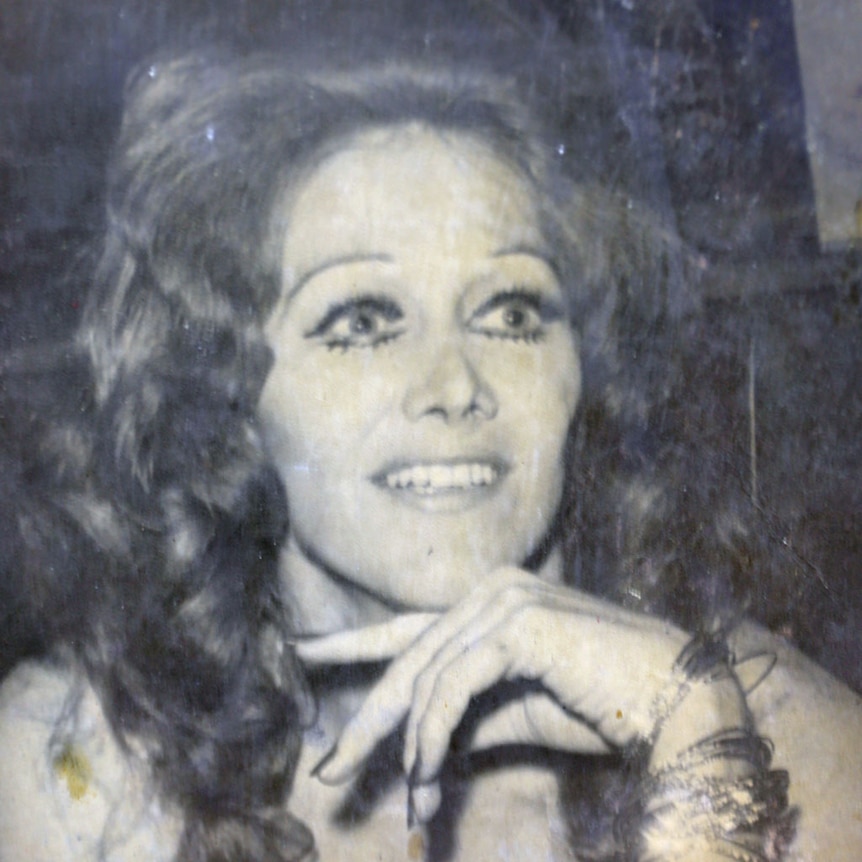 Black and white portrait of Jazmin Theadora