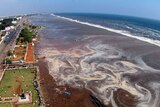 An earthquake off Sumatra caused the tsunamis in the Indian Ocean.