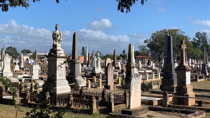 A wide shot of a graveyard in Bundaberg on a sunny day