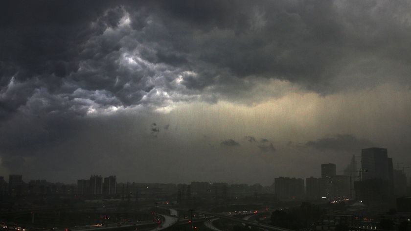 Rainstorm hits Beijing