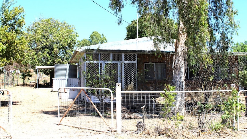 La ville de l’Outback du Queensland propose une maison de deux chambres pour une « bonne affaire » alors que les prix de l’immobilier montent en flèche