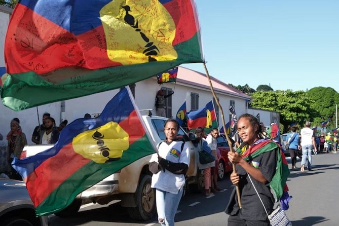 Protes na vailans ikamap long New Caledonia (AFP: Theo Rouby)