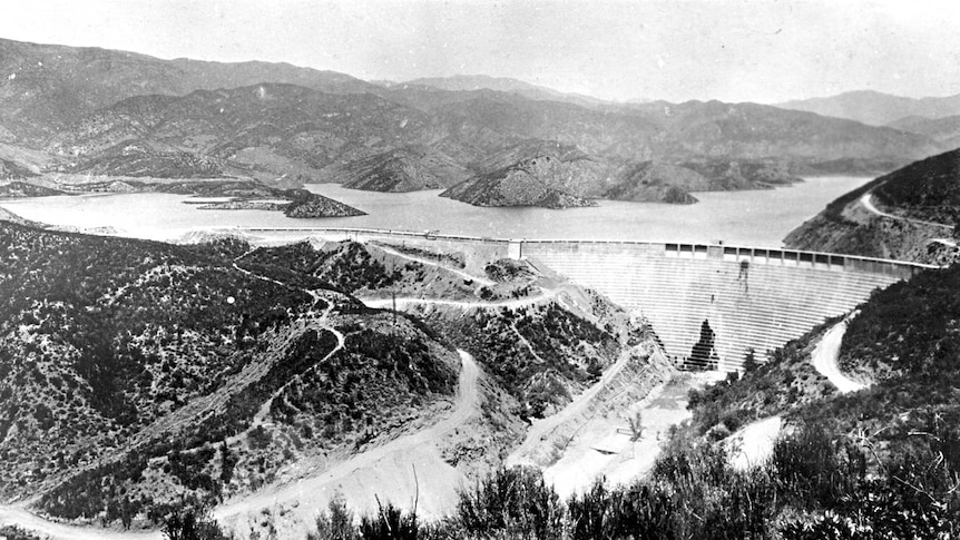 Black and white image of compete St Francis Dam