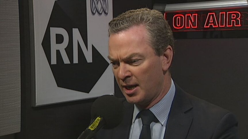 I couldn't have bent over further for the crossbenchers: Pyne