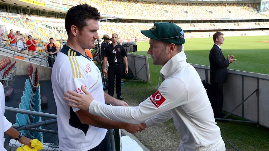 Graeme Smith and Michael Clarke shake hands after a drawn first Test