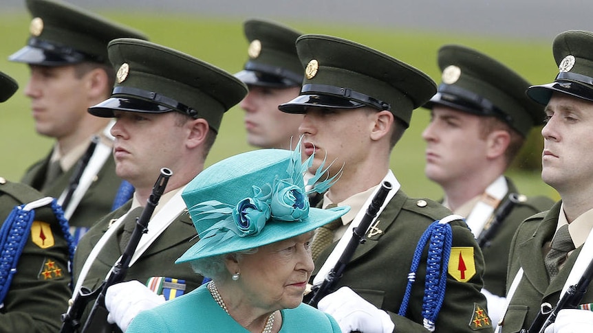 Queen Elizabeth inspects a guard of honour in Dublin on May 17, 2011.