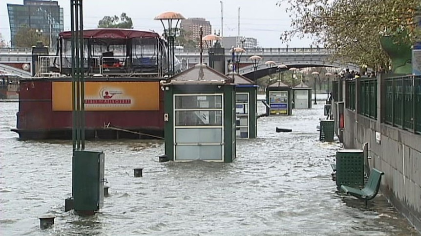 Yarra River overflows along Melbourne's Southbank