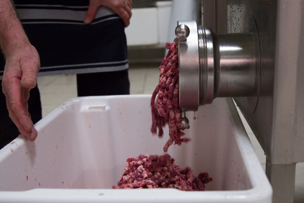 Sausage meat mincer.