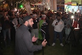 Sheikh Ibrahim Dadoun speaks to a crowd