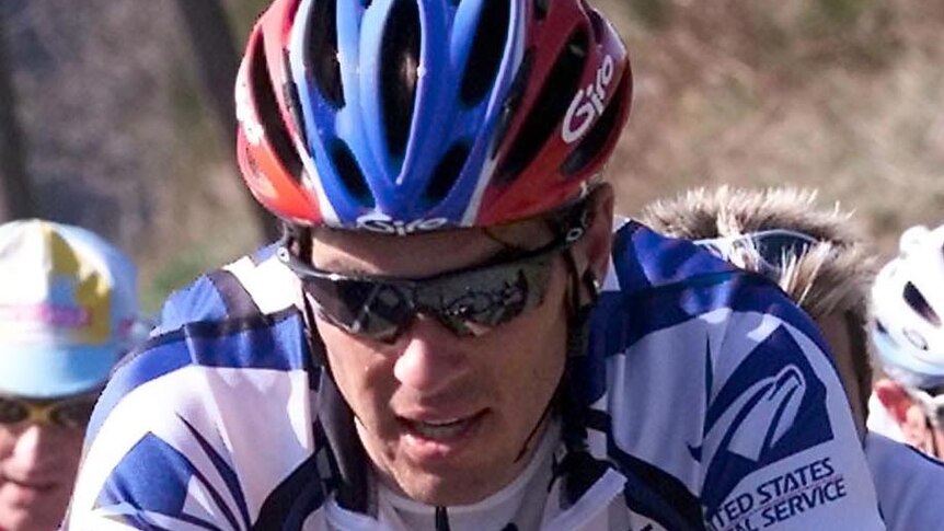 Frankie Andreu rides during a race.