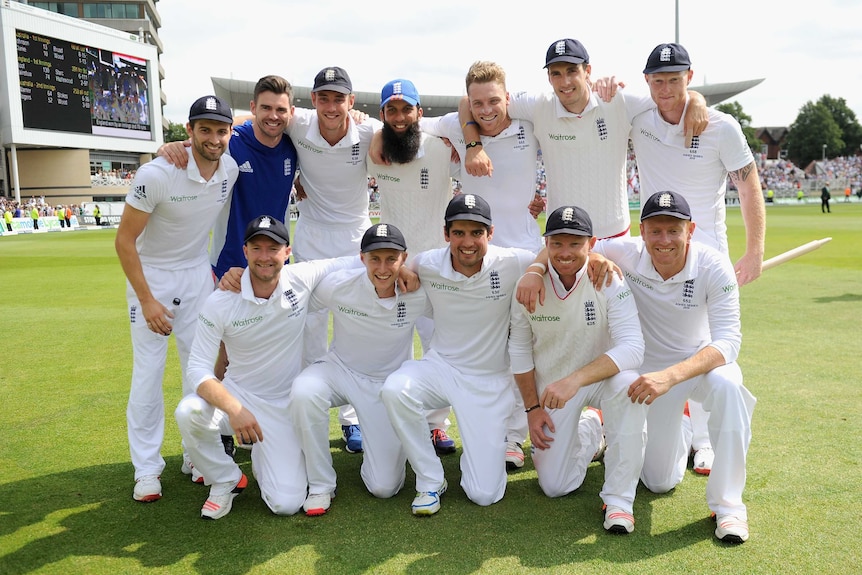 England poses after regaining the Ashes at Trent Bridge