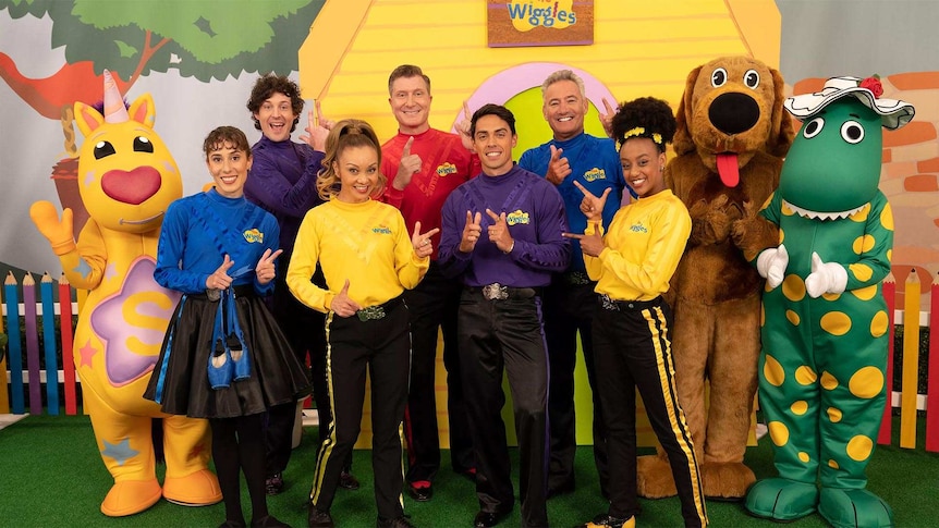 The Wiggles with Wags the Dog, Dorothy the Dinosaur and Shirley Shawn the Unicorn