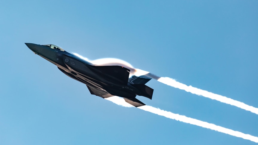 Lackierung, die das Kampfflugzeug F-35 Lightning II „nahezu unsichtbar“ macht und in Australien aufgetragen werden soll