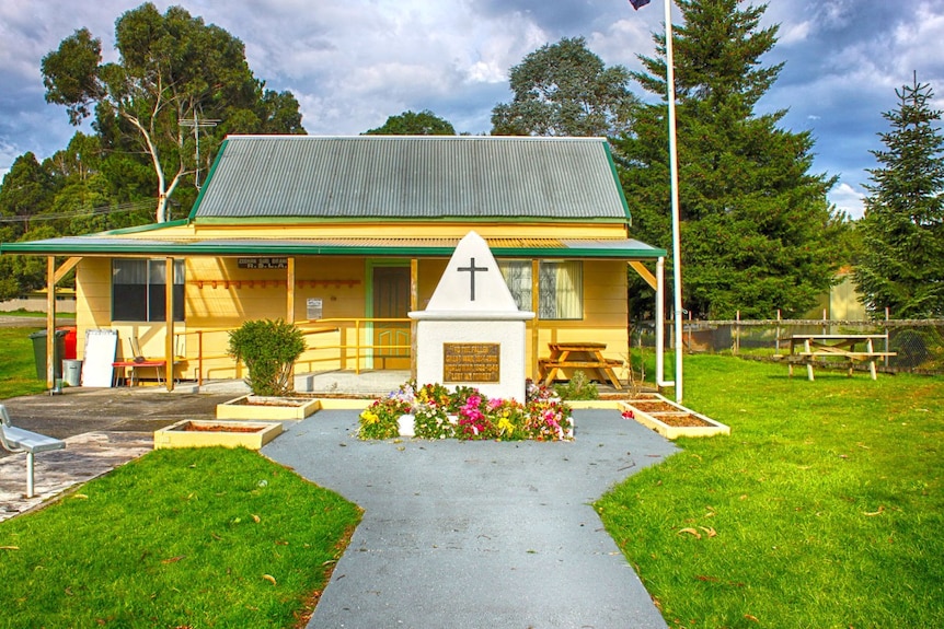 Zehan RSL and war memorial