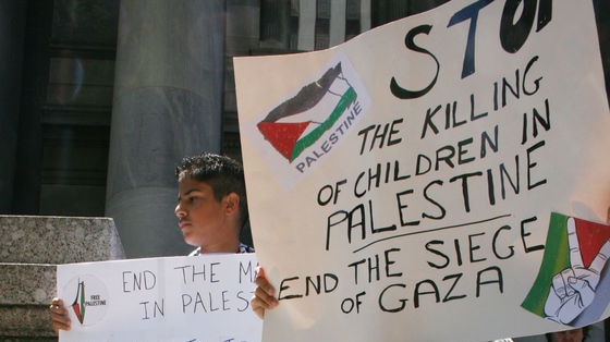 Hundreds of people gathered to condemn the killing of civilians in Gaza.