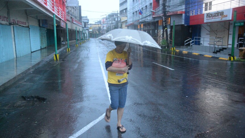 Empty streets ahead of Typhoon Hagupit