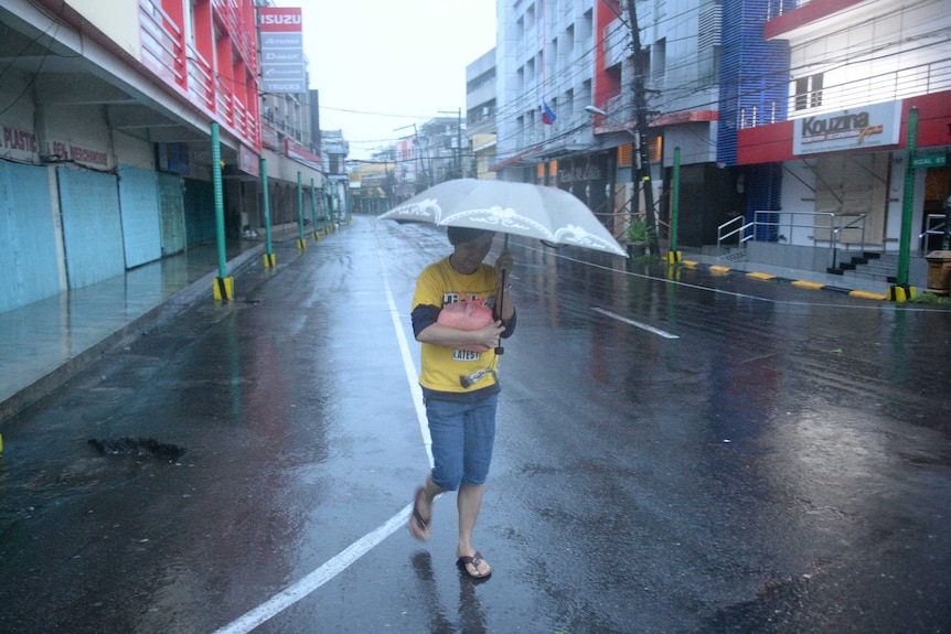 Empty streets ahead of Typhoon Hagupit