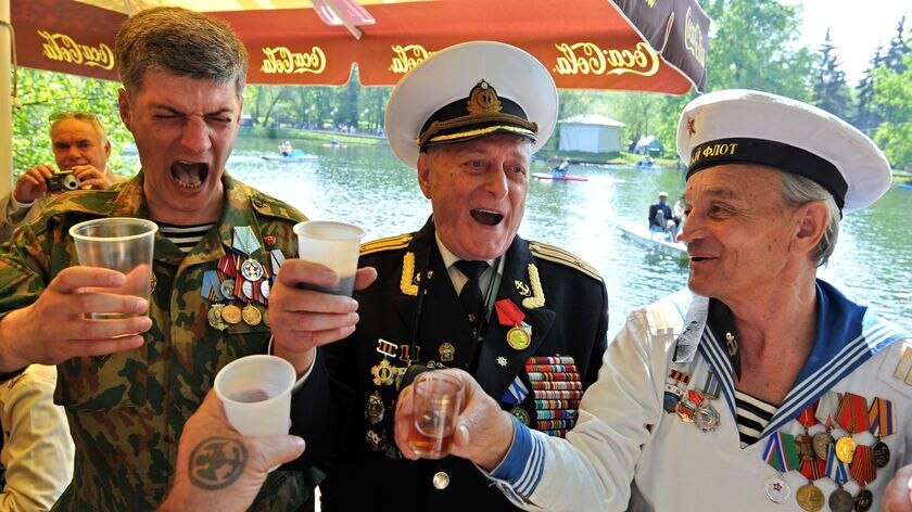 Victory Day: Russian World War II veterans toast in celebration