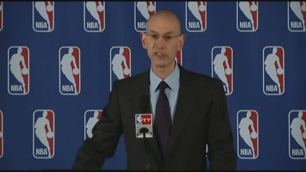 LA Clippers owner Donald Sterling banned for life, fined $2.5 million by  NBA for racist remarks - ABC News