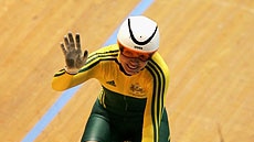 Anna Meares acknowledges the crowd after her triumph