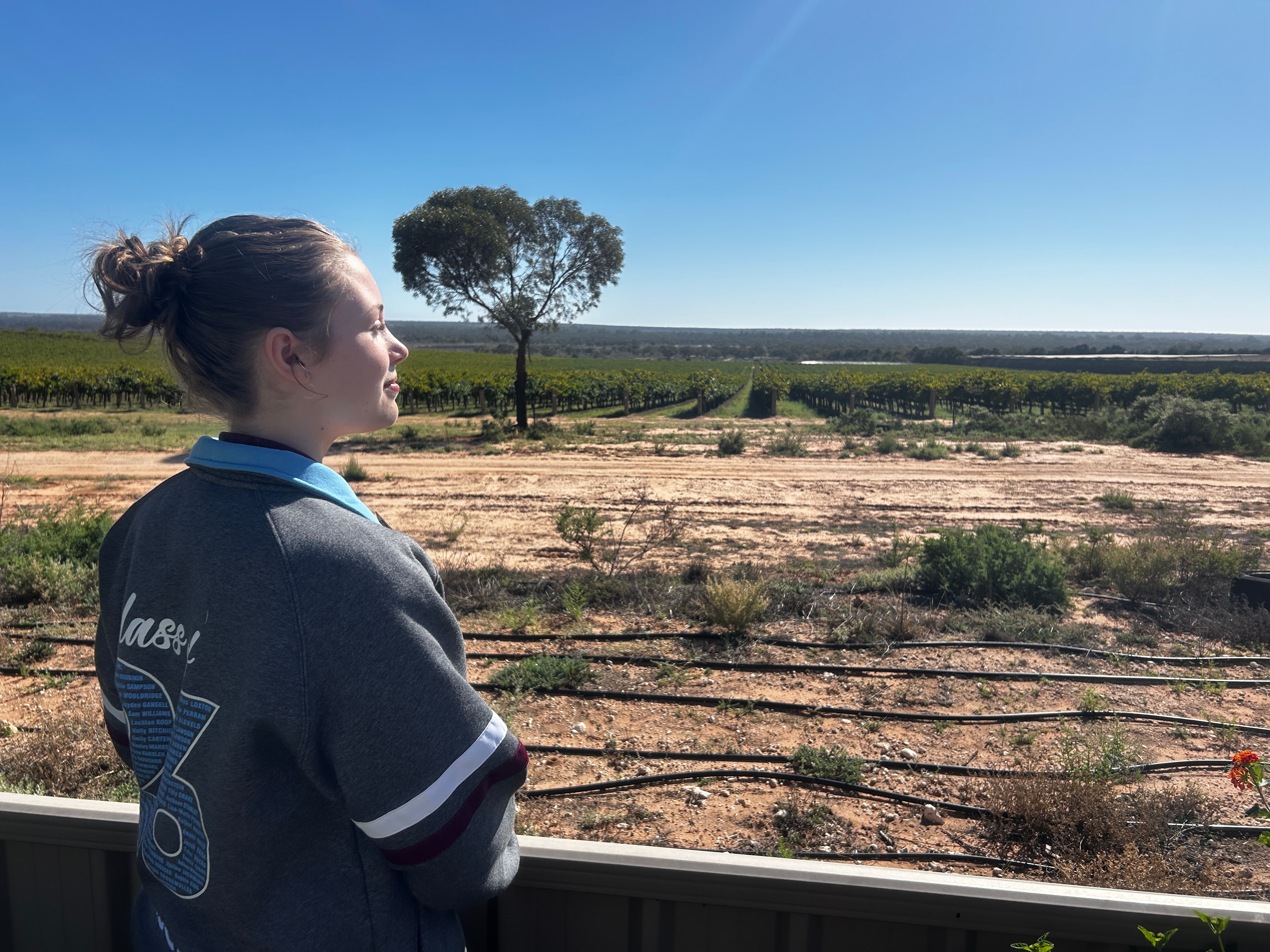 Country kids face battle to get to university amid cost-of-living crisis