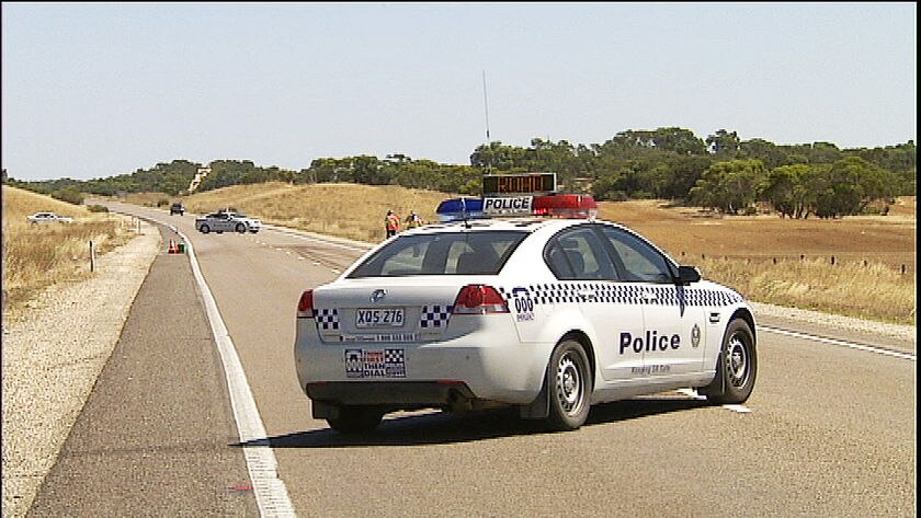 Cyclist run over by six trucks - ABC News
