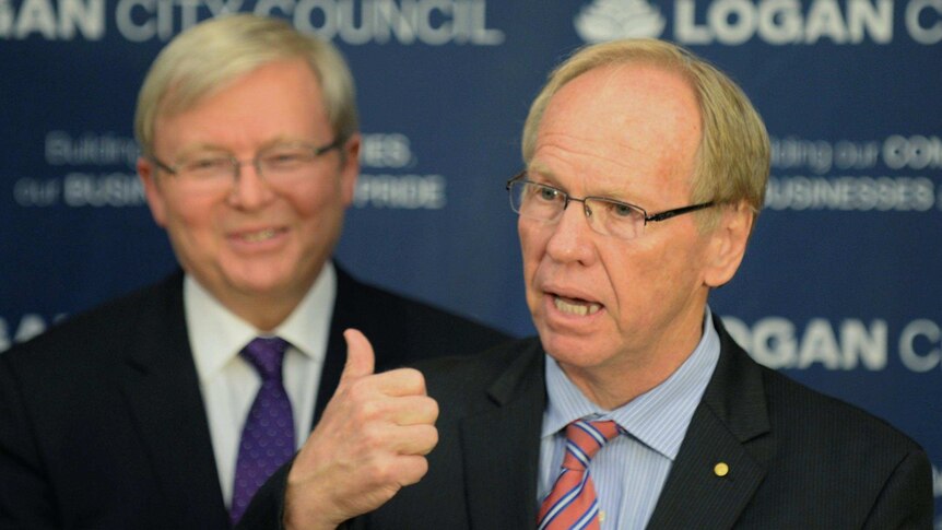 Peter Beattie talks at a press conference in Beenleigh, alongside Kevin Rudd