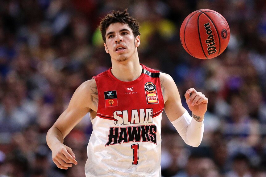 LaMelo Ball, potential number one NBA draft pick, abruptly leaves Illawarra  Hawks for US - ABC News