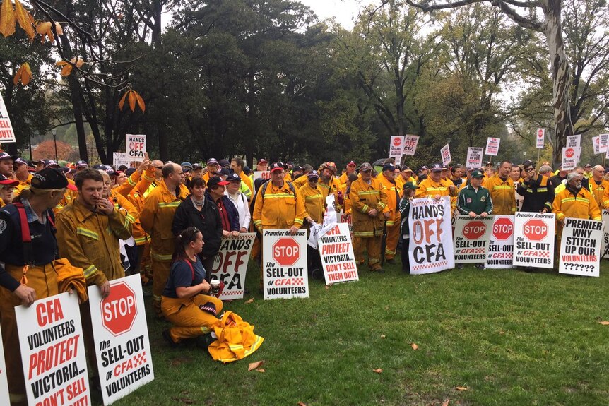 Country Fire Authority members protest against an enterprise bargaining agreement