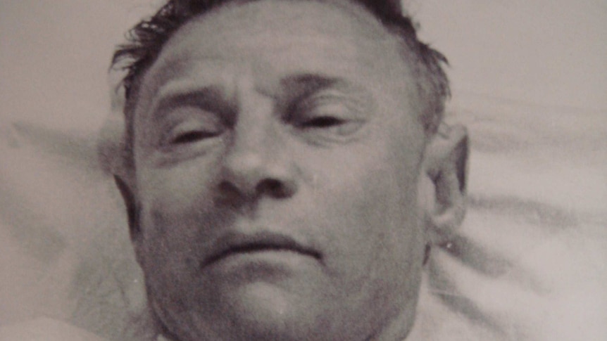 The body of the Somerton Man.