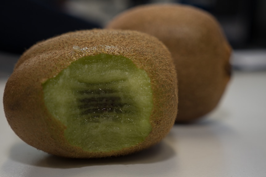 Is eating kiwi fruit with the skin still on better for you? - ABC News
